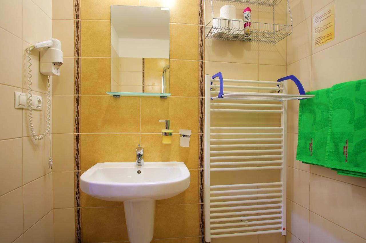 Apartmán Štúdio Lux s terasou Harmony v Thermal Parku Bešeňová s výhľadom na bazény Exterior foto